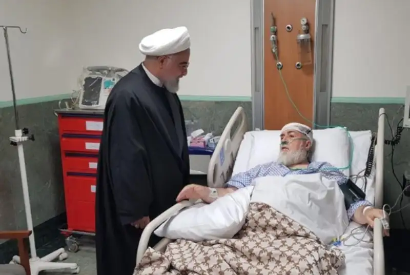 رئیس جمهور از حجت‌الاسلام شهیدی عیادت کرد