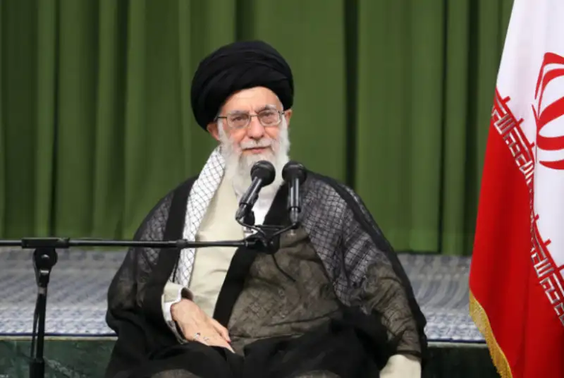 پیام رهبر انقلاب به نشست اتحادیه انجمن‌های اسلامی دانشجویان در اروپا