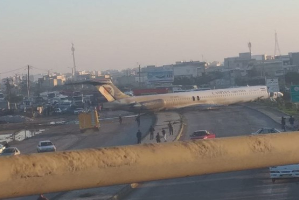هواپیمای کاسپین تهران ـ ماهشهر از باند فرودگاه خارج شد