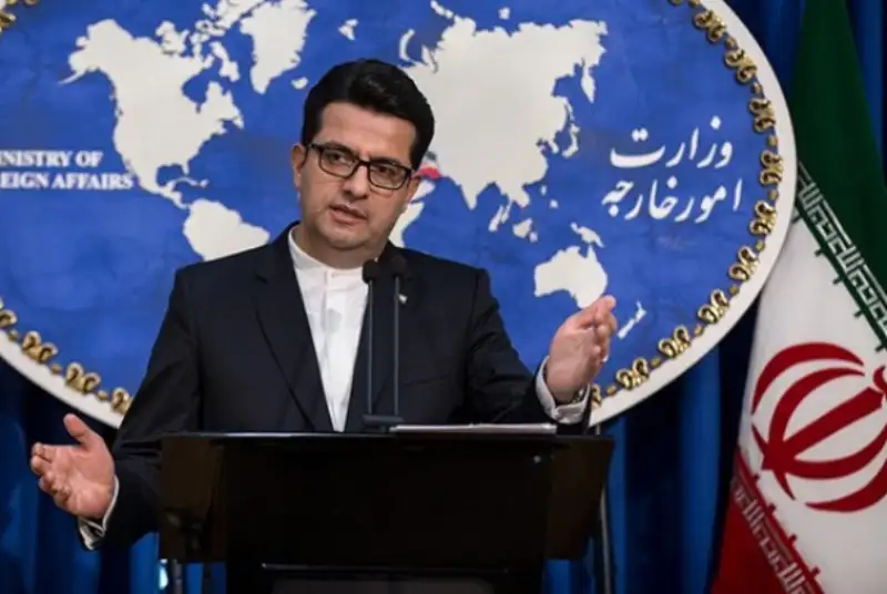 موسوی: رئیس جمهوری که جز کاباره و پول چیز دیگری ندیده را چه به مراکز فرهنگی و هویت تاریخی؟