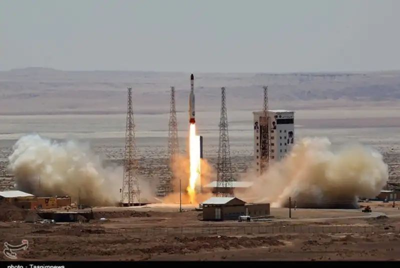 رونمایی از ماهواره‌برهای «سریر» و «سروش» در آینده نزدیک/ به دنبال ماهواره‌بر سوخت جامد هستیم