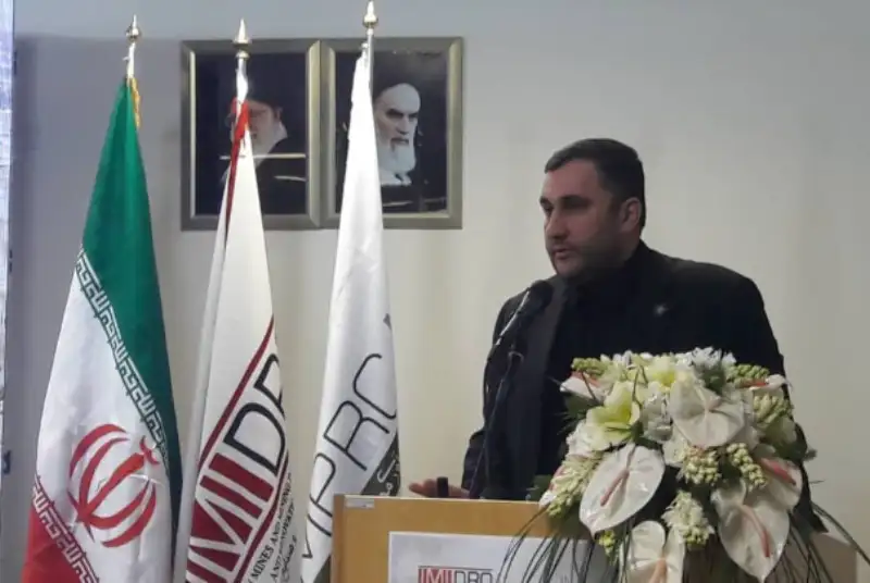 در آستانه بهره‌برداری در زمینه عناصر نادر خاکی هستیم