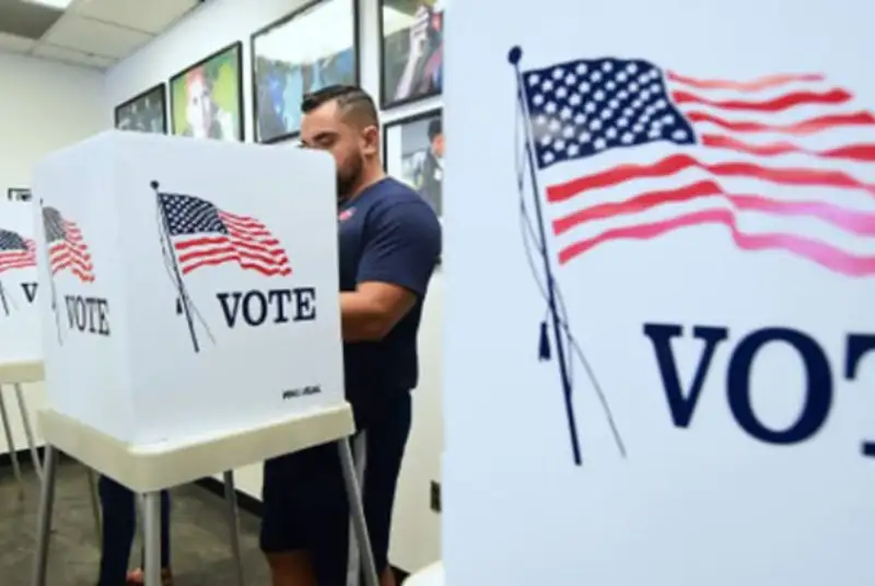 آغاز رقابت‌های درون‌حزبی در انتخابات آمریکا