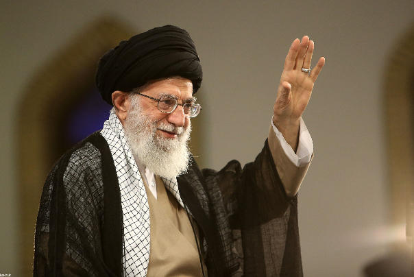 حضرت آیت الله خامنه ای: با همه وجود از ملت عزیز ایران تشکر می کنم.