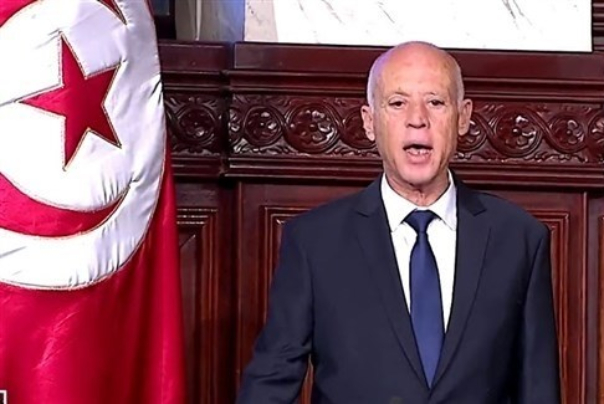 الرئيس التونسي: دول طامعة تحرك مليشياتها في ليبيا لنهب ثرواتها