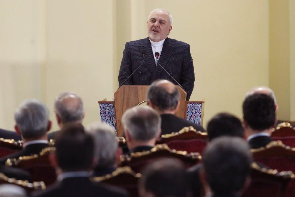 ظریف: بدانید که مردم ایران طرفدار دشمن آمریکا هستند