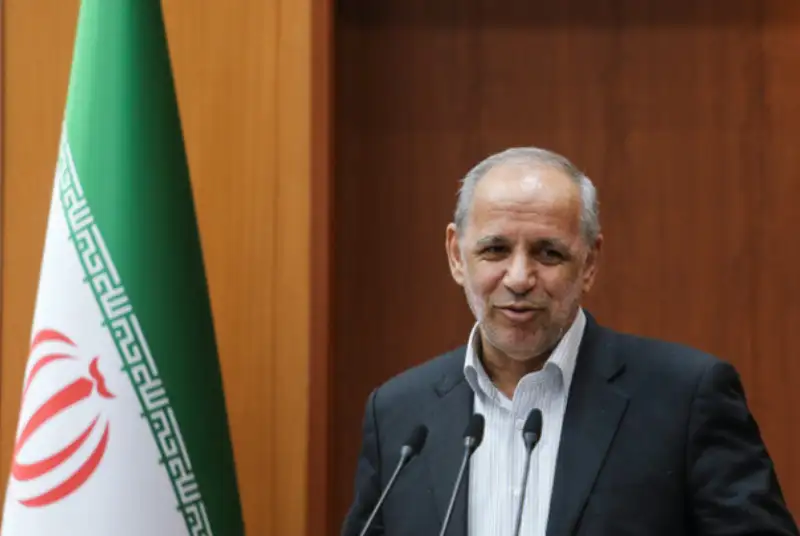 برای افزایش حقوق کارمندان باید منتظر مصوبه مجلس باشیم