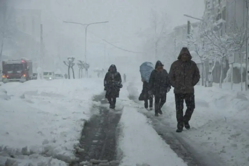 بارش 80 سانتی برف در جلگه گیلان
