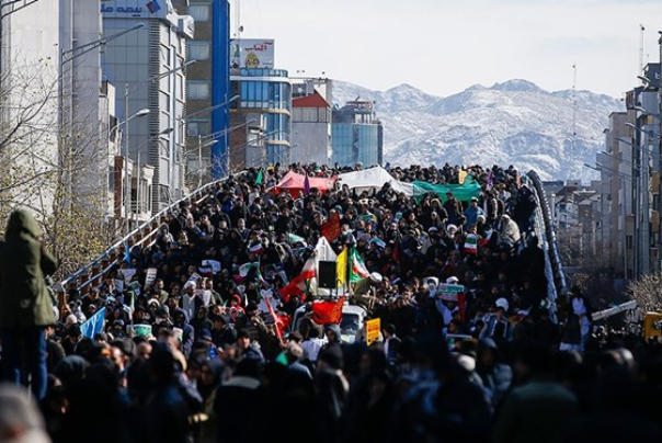 اذعان شبکه صهیونیستی به حضور «انبوه جمعیت» در راهپیمایی 22 بهمن