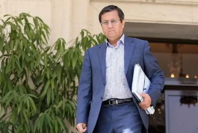 حضور پرقدرت مردم در دفاع از انقلاب با وجود سختی‌ها