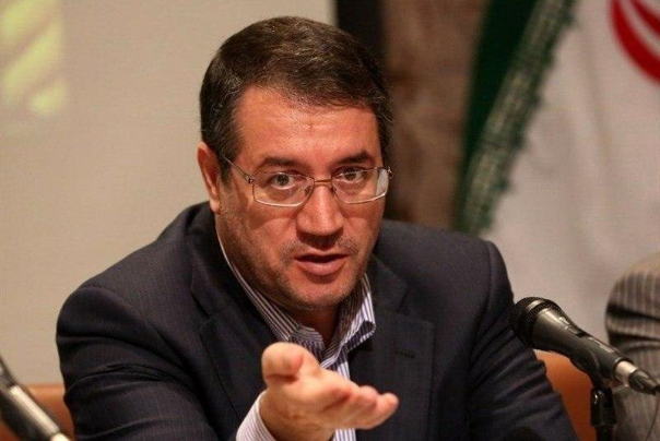 وزیر صنعت در مشهد: از ورود 1500 مورد تعرفه وارداتی جلوگیری کرده‌ایم / وزارت صنعت مدافع تولیدکنندگان است