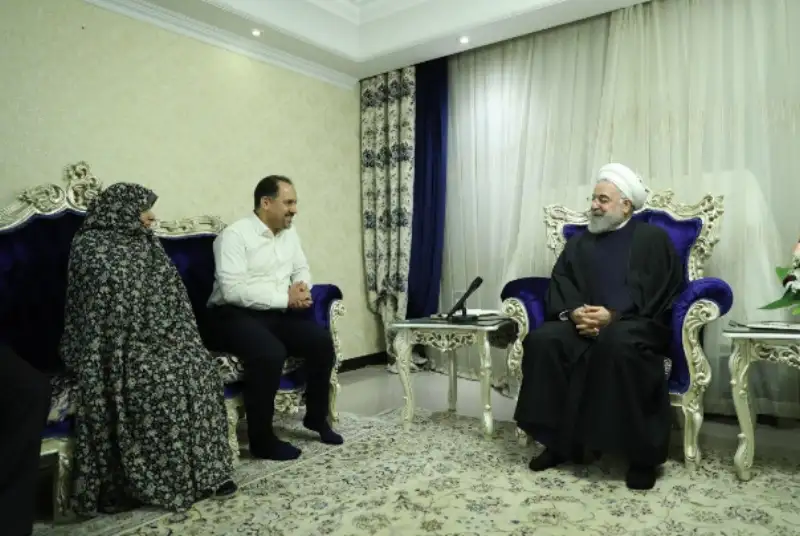 آقای روحانی در دیدار « رسول سجاد» جانباز 70 درصد دوران دفاع مقدس: