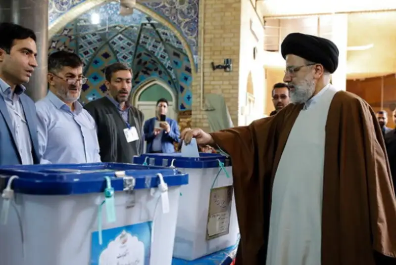 رئیسی پس از رای دادن: انتخابات بهترین پادزهر در مقابل توطئه‌هاست