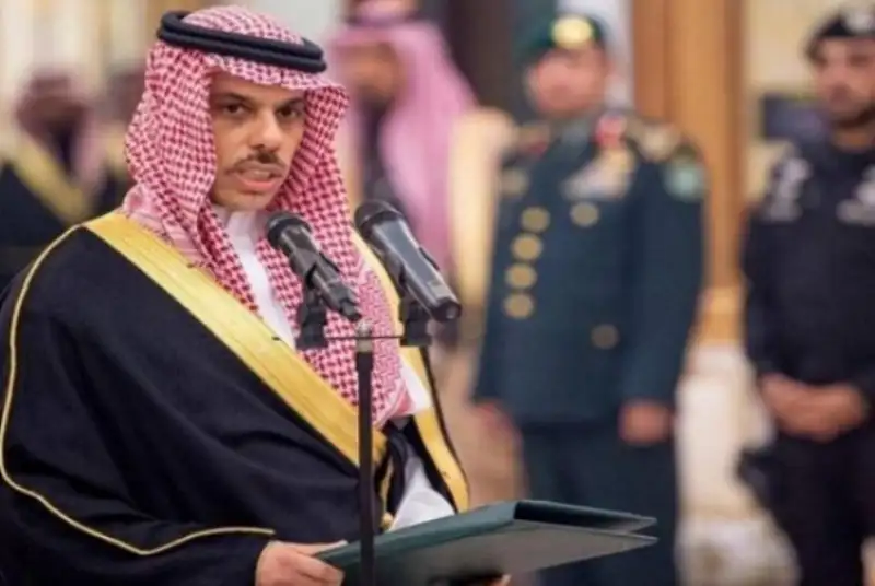 وزیر خارجه عربستان: تداوم فشار بر ایران امری ضروری است