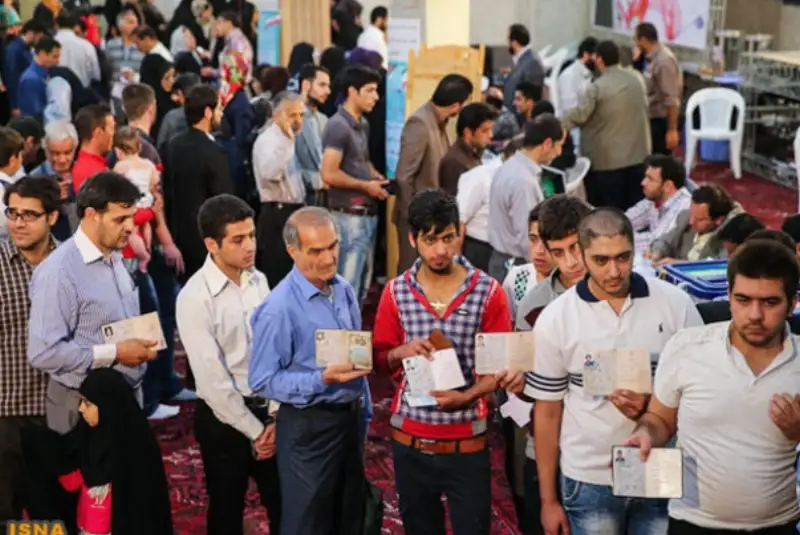 زمان رای‌گیری در تمامی شعب اخذ رای خراسان رضوی تا ساعت 22 تمدید شد