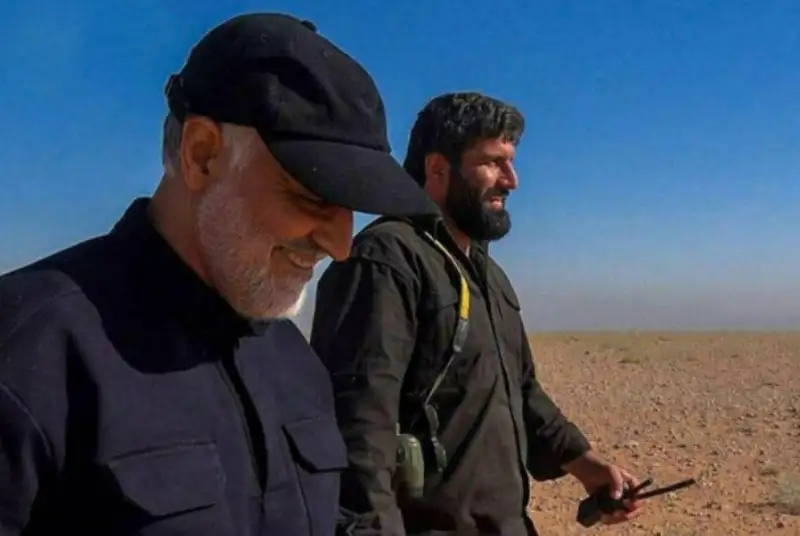 تصویری از پیکر شهید پاشاپور همرزم شهید سلیمانی در معراج شهدای تهران