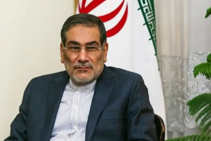 شمخانی: قرار است راهبرد فشار حدأکثری بر ایران با کلیدواژه کرونا تکمیل شود