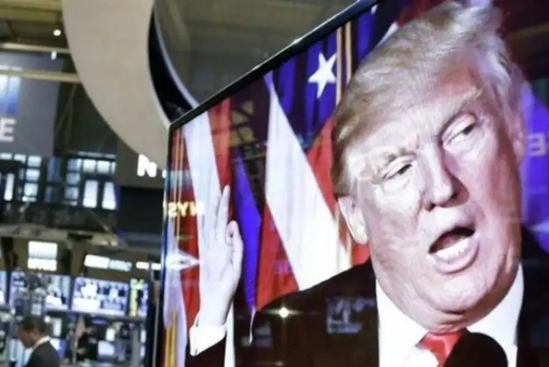 نگرانی شدید ترامپ از سقوط بازارهای مالی آمریکا به خاطر کرونا