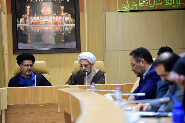 امام جمعه شیراز: تابع نظر مدیریت واحد در بحث مقابله با کرونا هستم
