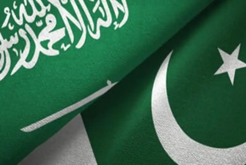 سفر معاون وزیر دفاع عربستان به پاکستان
