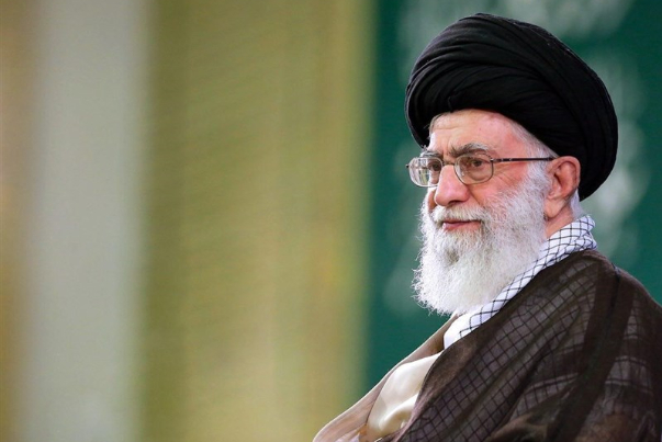 قائد الثورة يطالب الهند بوقف العنف ضد المسلمين.. وباكستان تثمّن موقفه