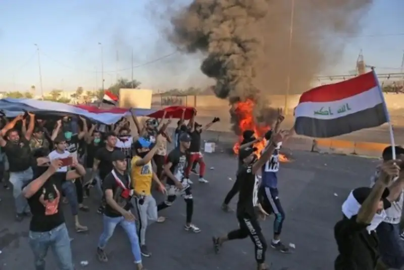 تحلیلگر عراقی: آمریکا می‌کوشد که عراق را در فصل هفتم منشور سازمان ملل قرار دهد