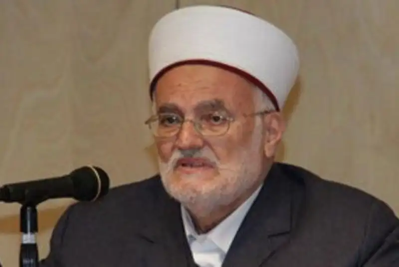 خطیب الاقصی: هرکس به قرنطینه پایبند نباشد مرتکب گناه شده است