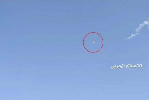 الدفاعات الجوية اليمنية تتصدى لطائرتين F16 معاديتين في سماء الجوف