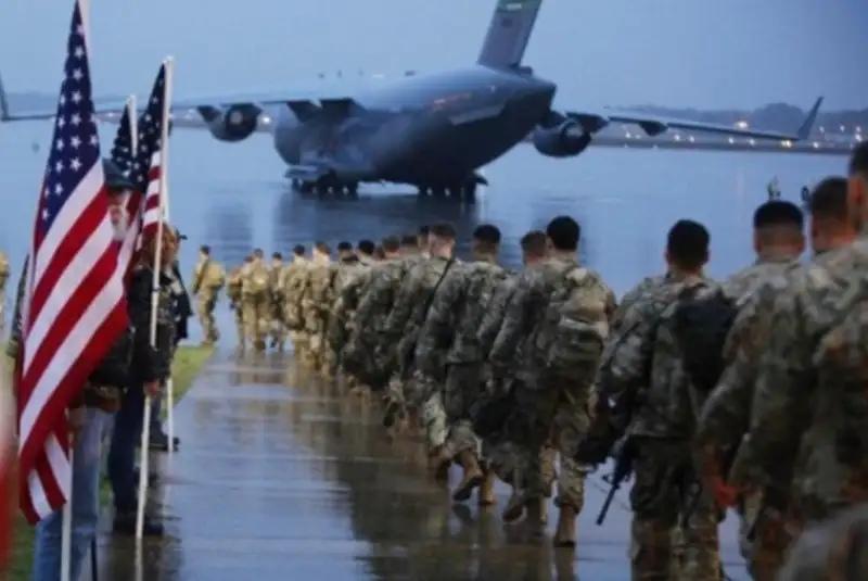 اسپوتنیک: لشکر 101 هوابرد آمریکا عازم عراق شده است