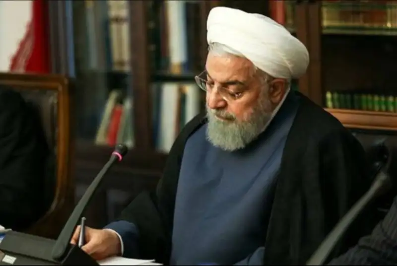 روحانی قانون بودجه سال 1399 را ابلاغ کرد