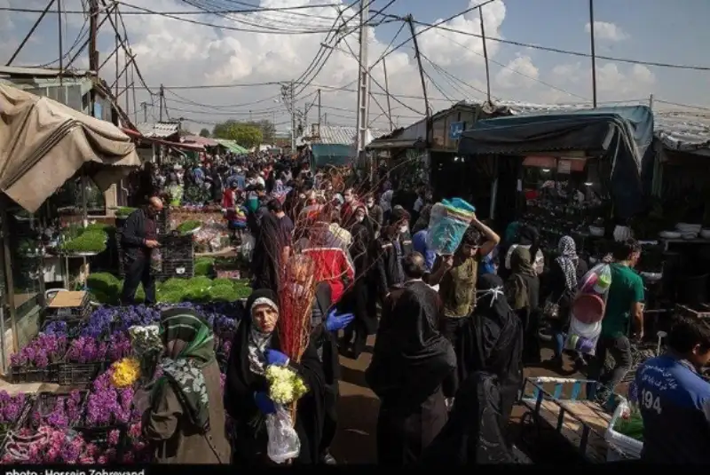 شلوغی بازار گل در روزهای کرونایی!
