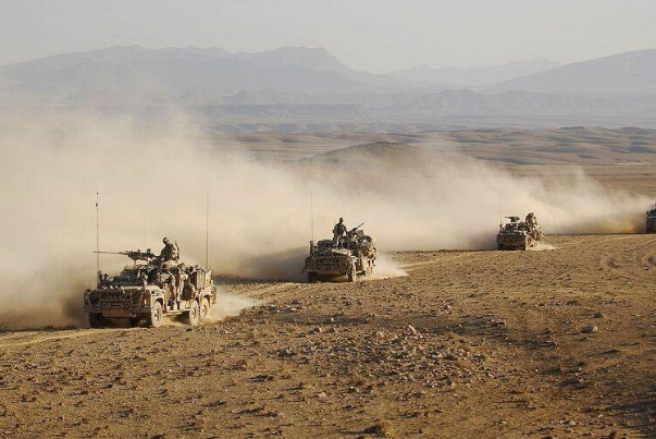 الحشد الشعبی خروج نیروهای آمریکایی از پایگاه های الانبار را تکذیب کرد