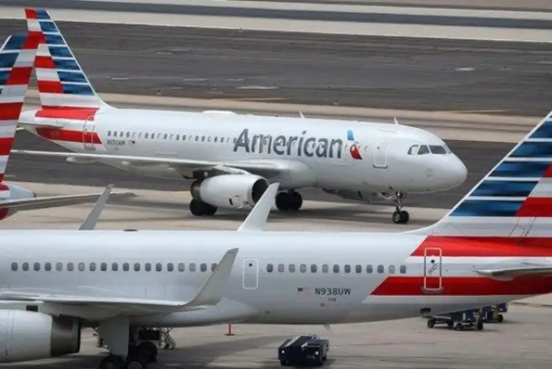 نیمی از هواپیماهای جهان در آشیانه