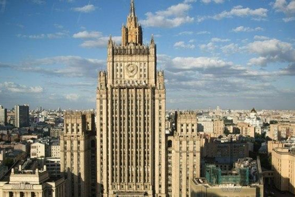 انتقاد روسیه از رویکرد سیاست‌زده آمریکا در شرایط بحران کرونا