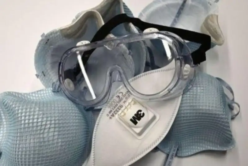 واشنگتن 5000 ماسک پوسیده به ایالت آلاباما ارسال کرد