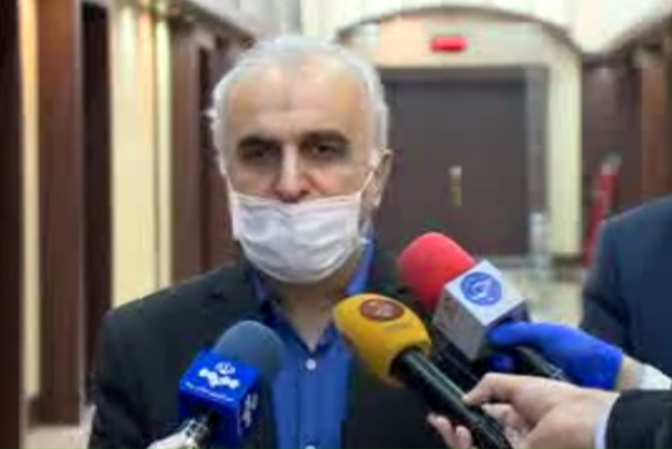 وزیر امور اقتصادی و دارایی از تعلیق تصمیمی مبنی بر عرضه‌های اولیه در بازار سرمایه خبر داد.