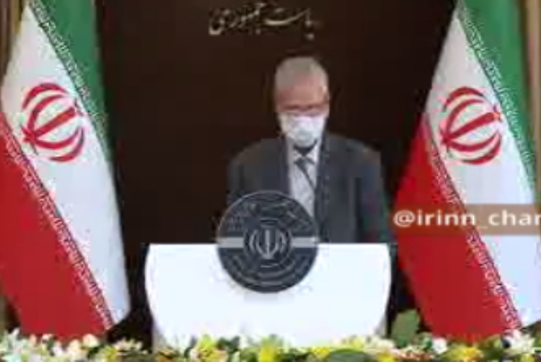 راهبرد دولت حفظ سلامت مردم در کنار راه اندازی امور روزمره و معیشت، بر اساس رعایت دستورالعمل های بهداشتی است.