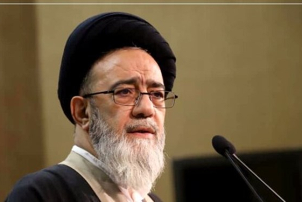احتمال بازگشایی نماز جمعه در استان‌های سفید/سلامتی مردم از هر موضوعی مهم‌تر است