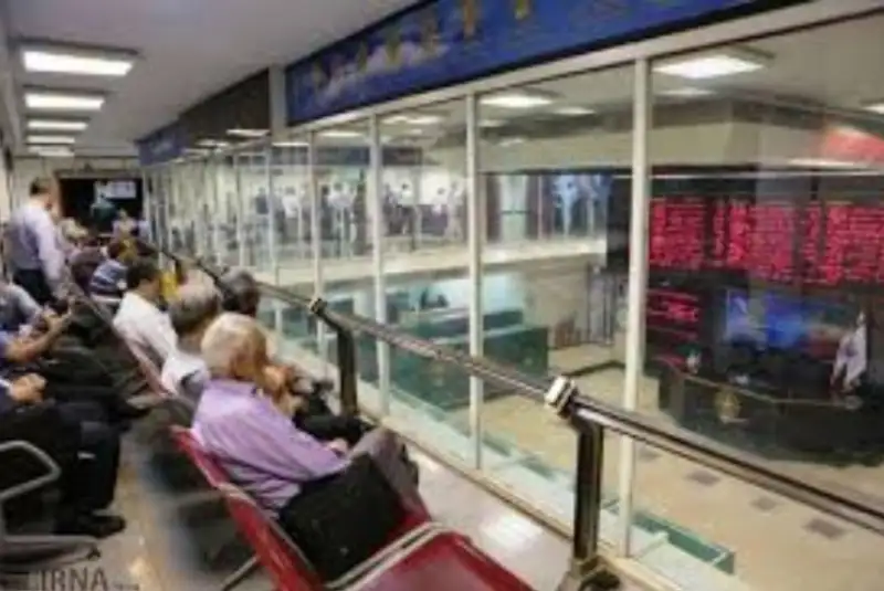 تعهد شستا به عرضه 12 درصد سهام در بورس