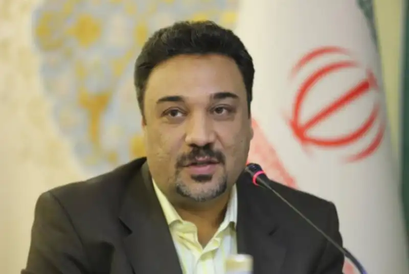 آغاز ثبت نام وام ضروری بازنشستگان کشوری از اول اردیبهشت/ تعویق دو ماهه اقساط وام ضروری و سهام بیمه ملت