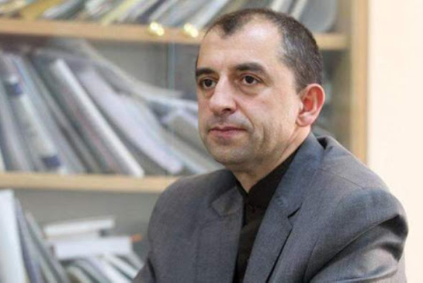 وقوع یا عدم وقوع زلزله بزرگتر قابل پیش بینی نیست