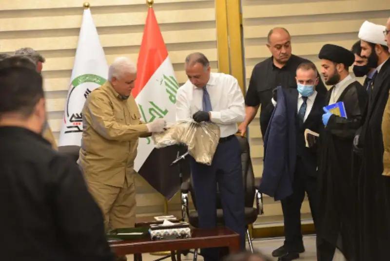 بازدید الکاظمی از مقر سازمان الحشد الشعبی
