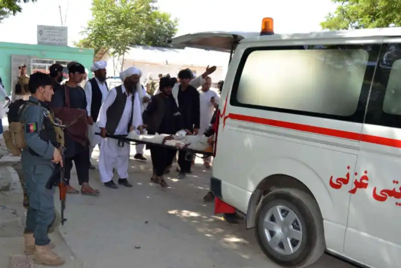 انفجار خودرو بمب گذاری شده در غزنی افغانستان