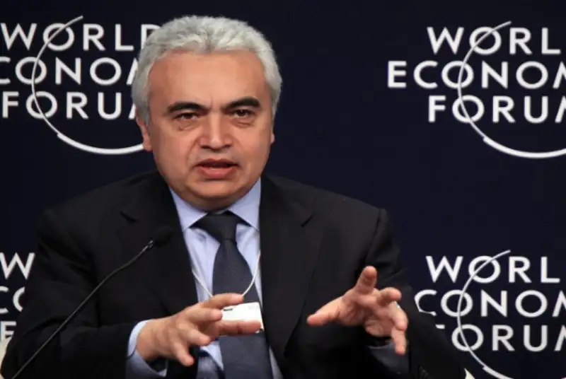 تقاضای جهانی نفت هنوز به افول دائمی دچار نشده است