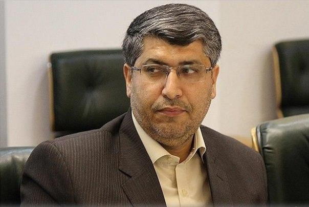 دولت باید نقدینگی بورس را به سمت تولید سوق دهد