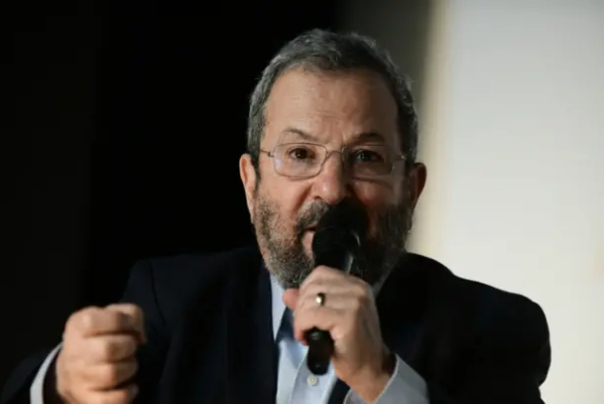 נתניהו דיקטטור, הוא מבין שההפגנות יחסלו אותו פוליטית