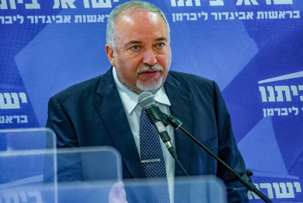 אביגדור ליברמן: יריקה בפרצוף של מדינה שלמה