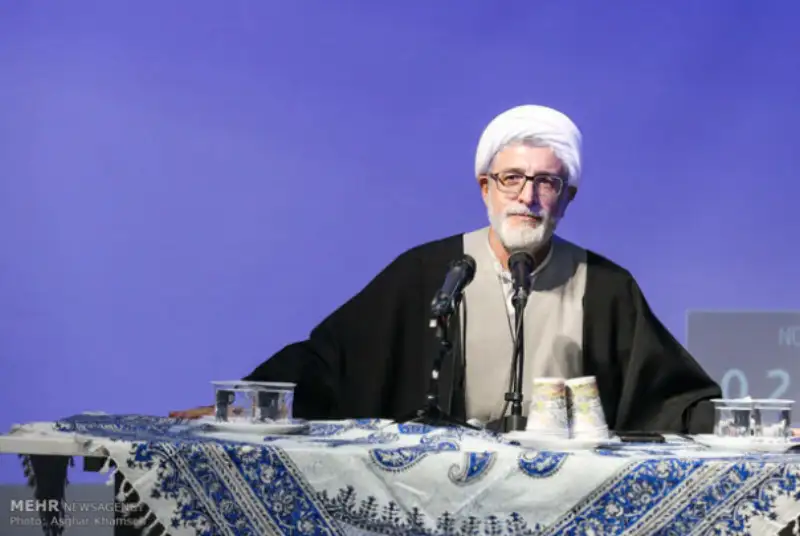 داود فیرحی در گذشت