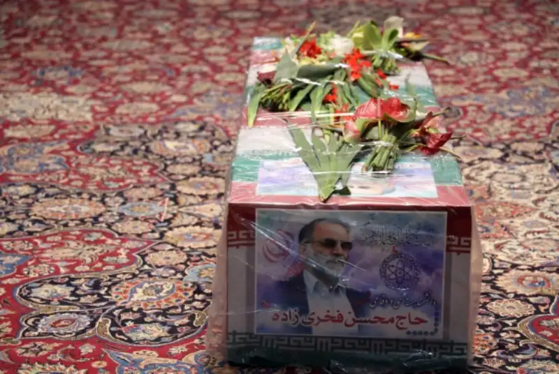 ویدئو: پیکر شهید فخری‌زاده تشییع شد