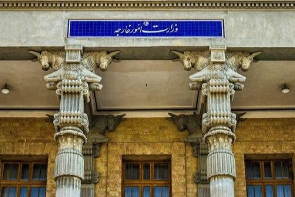 الخارجية الايرانية تنفي استشهاد قيادي بالحرس الثوري بسوريا